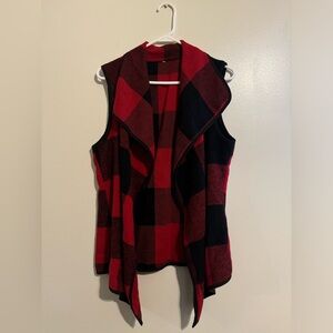 Women’s plaid sleeveless cardigan